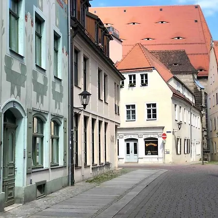 Modernes Im Herzen Pirnas アパート